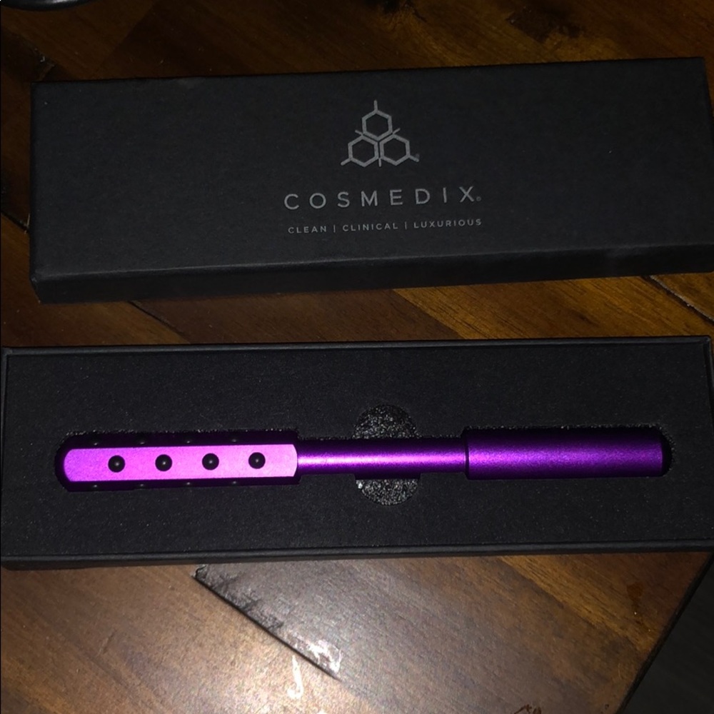 Cosmedix face roller/massager